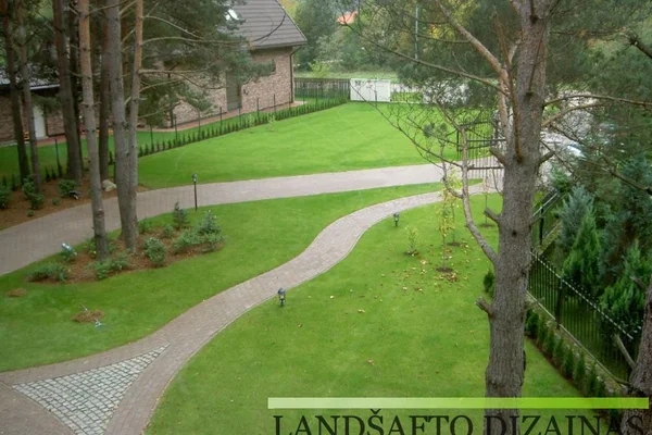 Šlaitų sutvirtinimas ir apželdinimas augalais